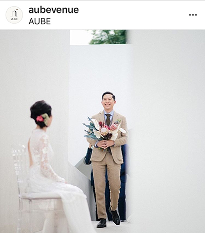 หากความรัก ของคุณสุกงอม จนอยากจะขอโอบกอดเธอไว้ในอ้อมแขนตลอดไป ขอให้ สถานที่ Aube เป็นอีกหนึ่งอ้อมกอด ที่จะโอบความสุข ให้กับทุกคู่รัก