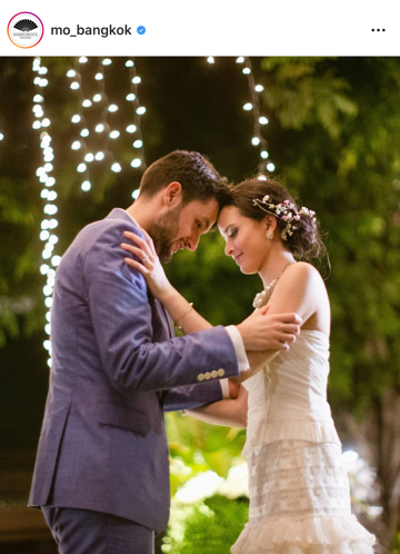 “Mandarin Oriental ,Bangkok can offer you an unforgettable experience“ ความทรงจำแสนพิเศษ ในวันสำคัญ ที่ไม่อาจจะจะลบเลือนไปจากใจ ของคู่รักบ่าวสาว ได้ เมื่อมาจัดงานแต่งงานที่นี่