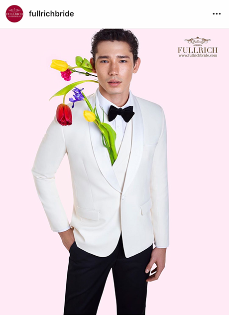 Smart Groom นอกจาก ร้าน fullrichbride จะโด่งดังด้วยชุดเจ้าสาว แสนสวยงานละเอียด สุดประณีตแล้ว หนุ่มๆ ว่าที่เจ้าบ่าว ก็ต้องร้อง WOW ไปกับคอลเลคชั่นใหม่ล่าสุด