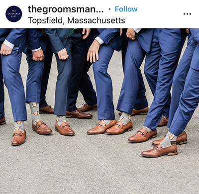Groom’s colorful socks เชื่อหรือไม่ ว่าถุงเท้า ก็กลาย แฟชั่นนำเทรนด์ ที่สร้างสีสัน สนุกสนาน ให้กับเจ้าบ่าวได้