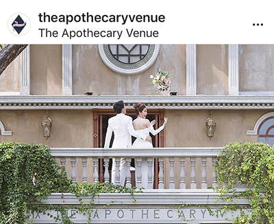 The Apothecary มีรากศัพท์ มาจากภาษากรีก โบราณ ซึ่งหมายถึงคนปรุงยา ที่จะมาปรุงความสุขให้กับทุกงานเลี้ยงในสถานที่ ที่เต็มไปด้วยเสน่ห์และมนต์ขลังแห่งนี้