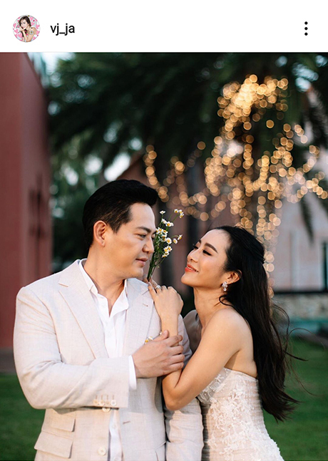 ทรงผมรวยครึ่งศีรษะปล่อยผม