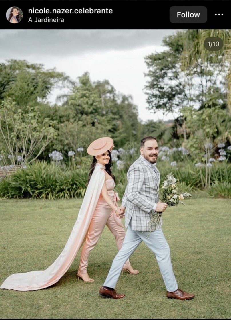 ไอเดียชุดแต่งงานสีพีช Peach Fuzz ตาม Pantone color