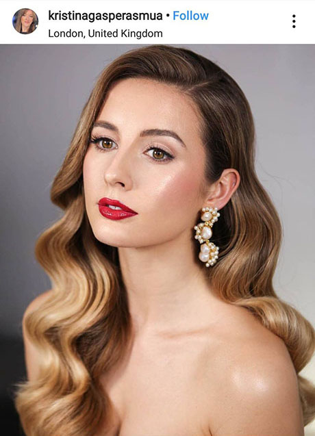 ต่างหูแบบห้อยระย้าสุดอลังการสีทองประดับมุกเม็ดเล็กน้อยใหญ่ทั้งอัน