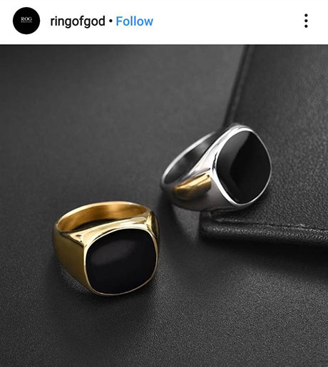 แหวนทรงสีเหลี่ยมเพิ่มอำนาจให้กับเจ้าบ่าว หัวแหวนสีดำสนิท ส่วนตัวแหวนสีเงินก็เท่ สีทองก็หรู